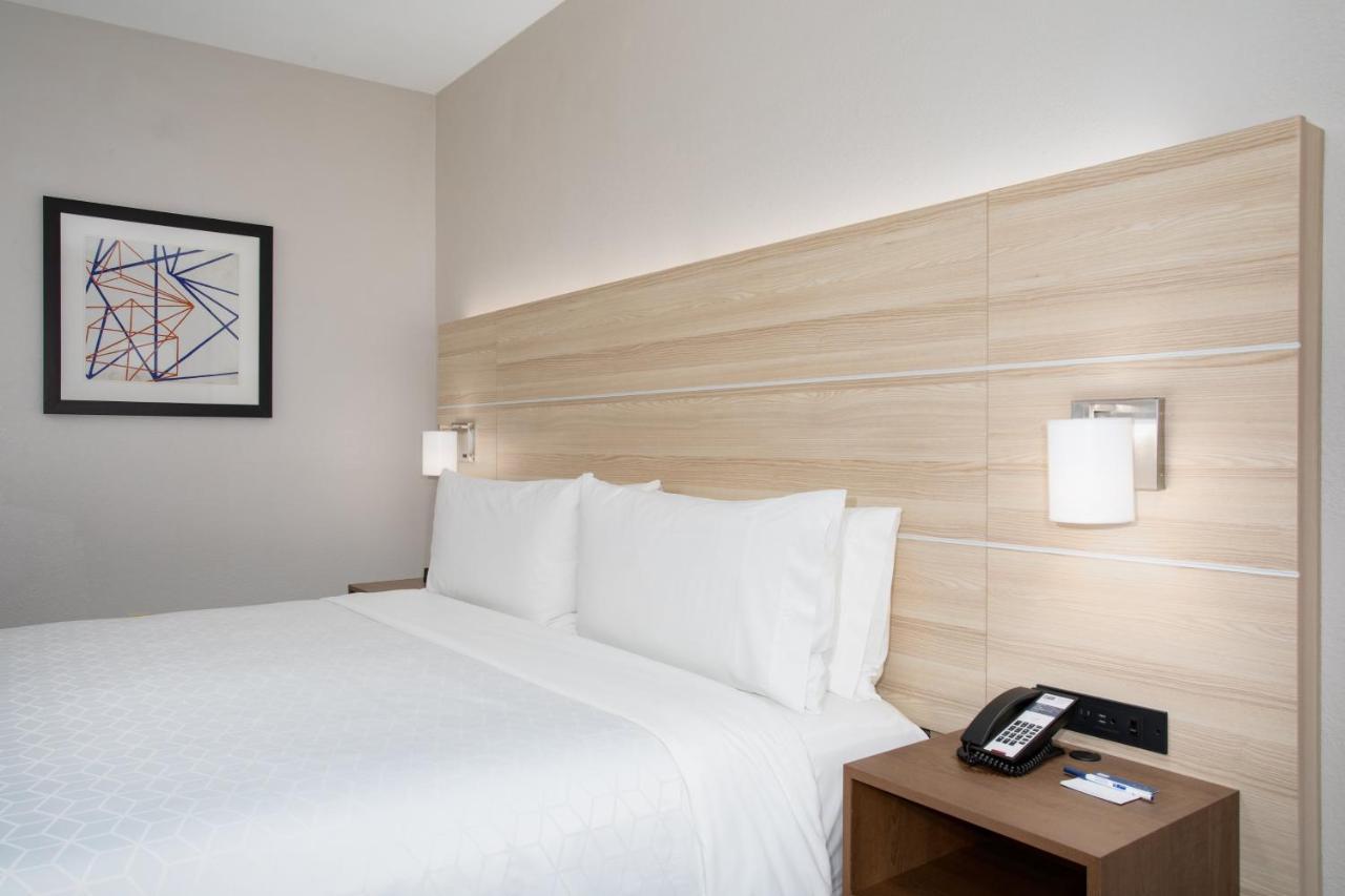 Holiday Inn Express & Suites Phoenix Glendale Dist By Ihg Exteriör bild