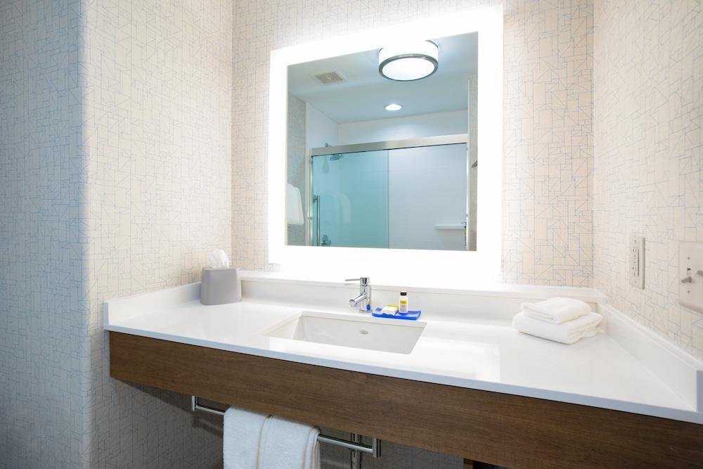 Holiday Inn Express & Suites Phoenix Glendale Dist By Ihg Exteriör bild