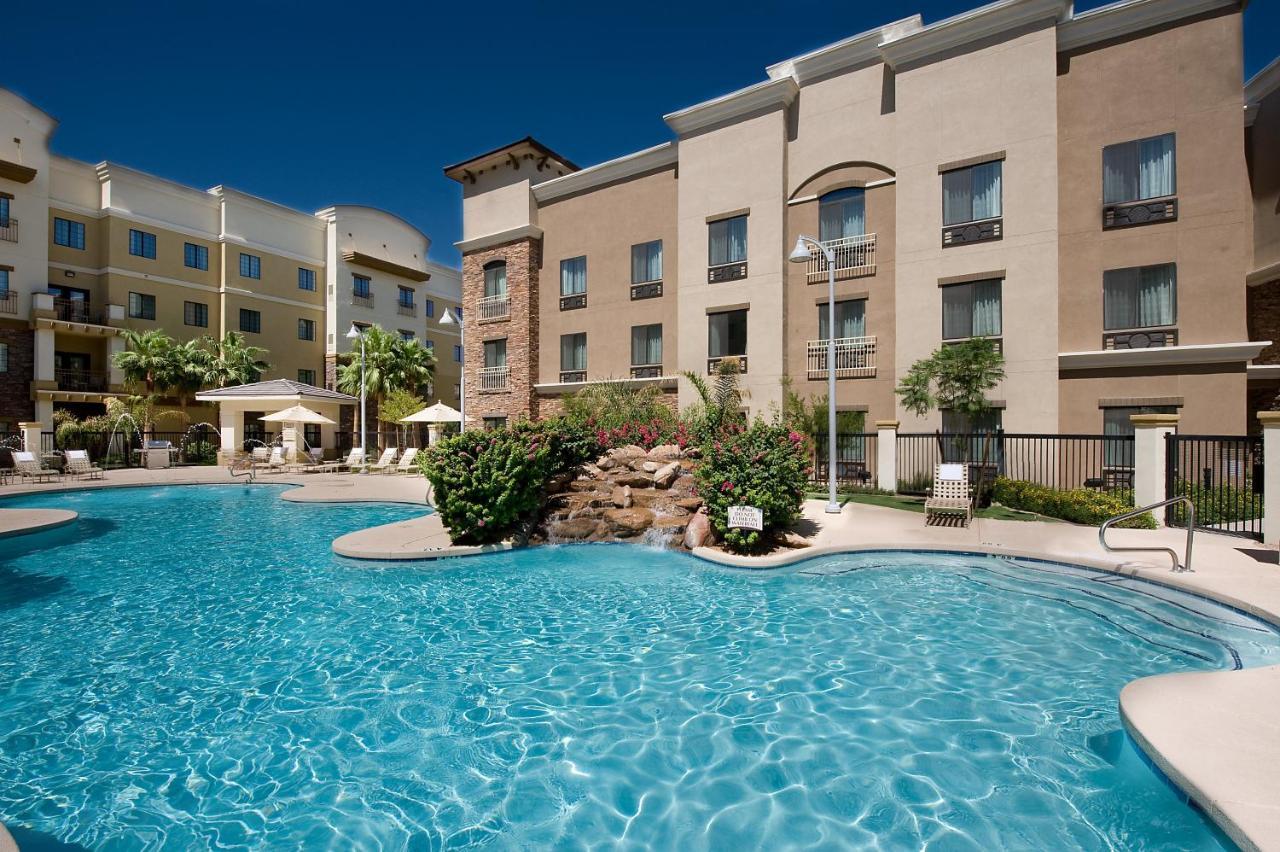 Holiday Inn Express & Suites Phoenix Glendale Dist By Ihg Exteriör bild