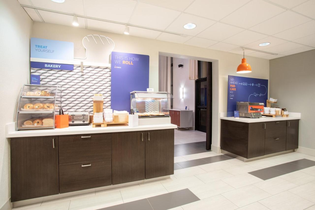 Holiday Inn Express & Suites Phoenix Glendale Dist By Ihg Exteriör bild