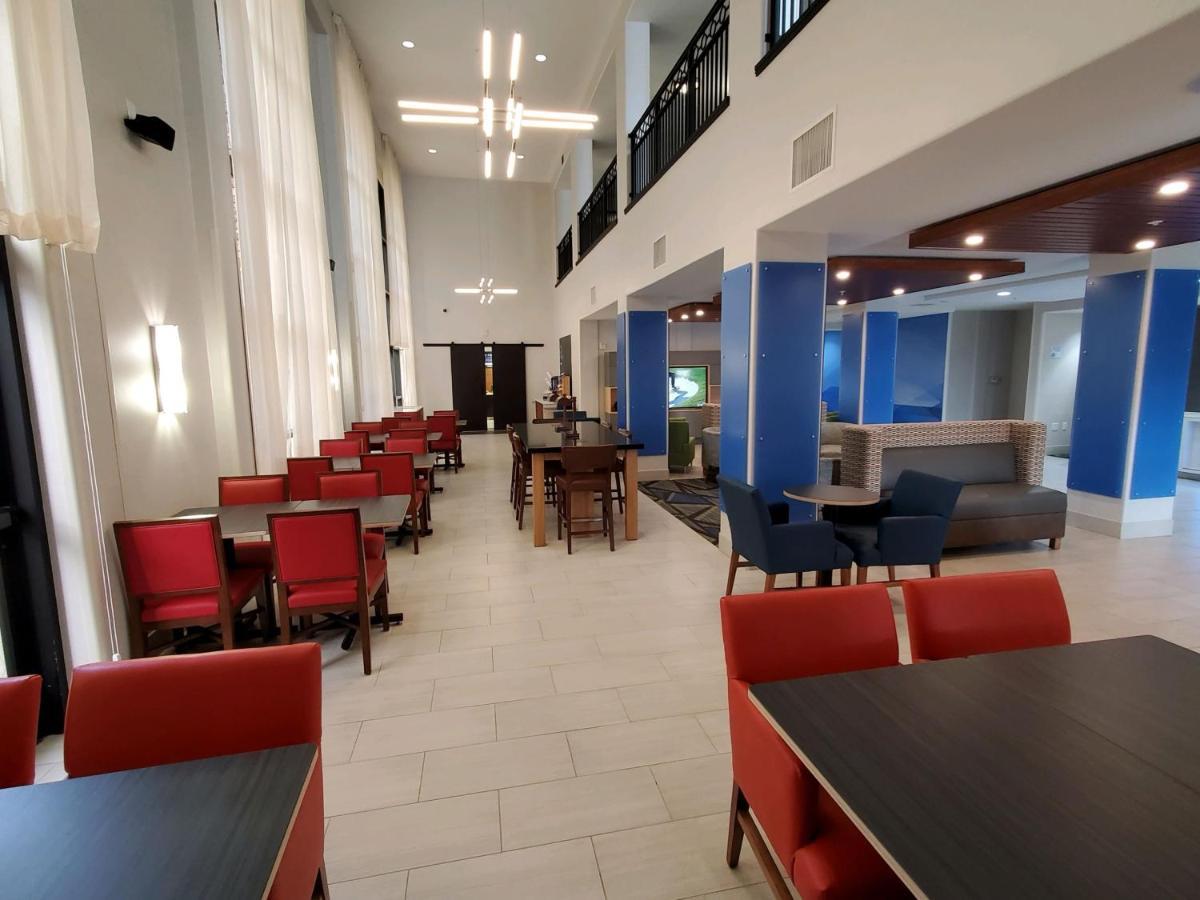 Holiday Inn Express & Suites Phoenix Glendale Dist By Ihg Exteriör bild